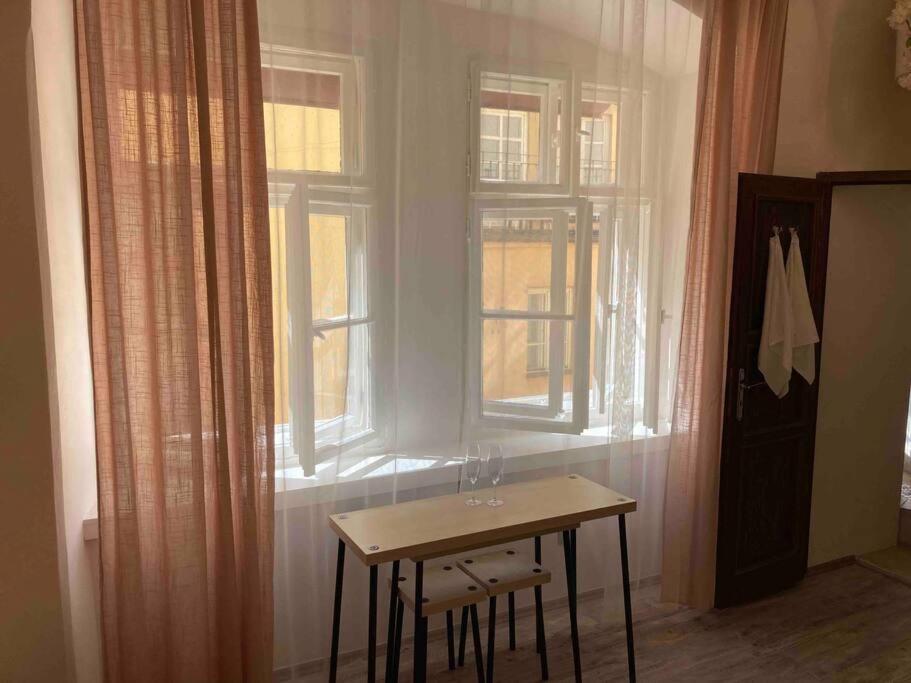 Studio In Gothic House, 50M To The Old Town Square Prague Exterior photo