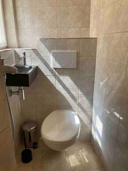Studio In Gothic House, 50M To The Old Town Square Prague Exterior photo